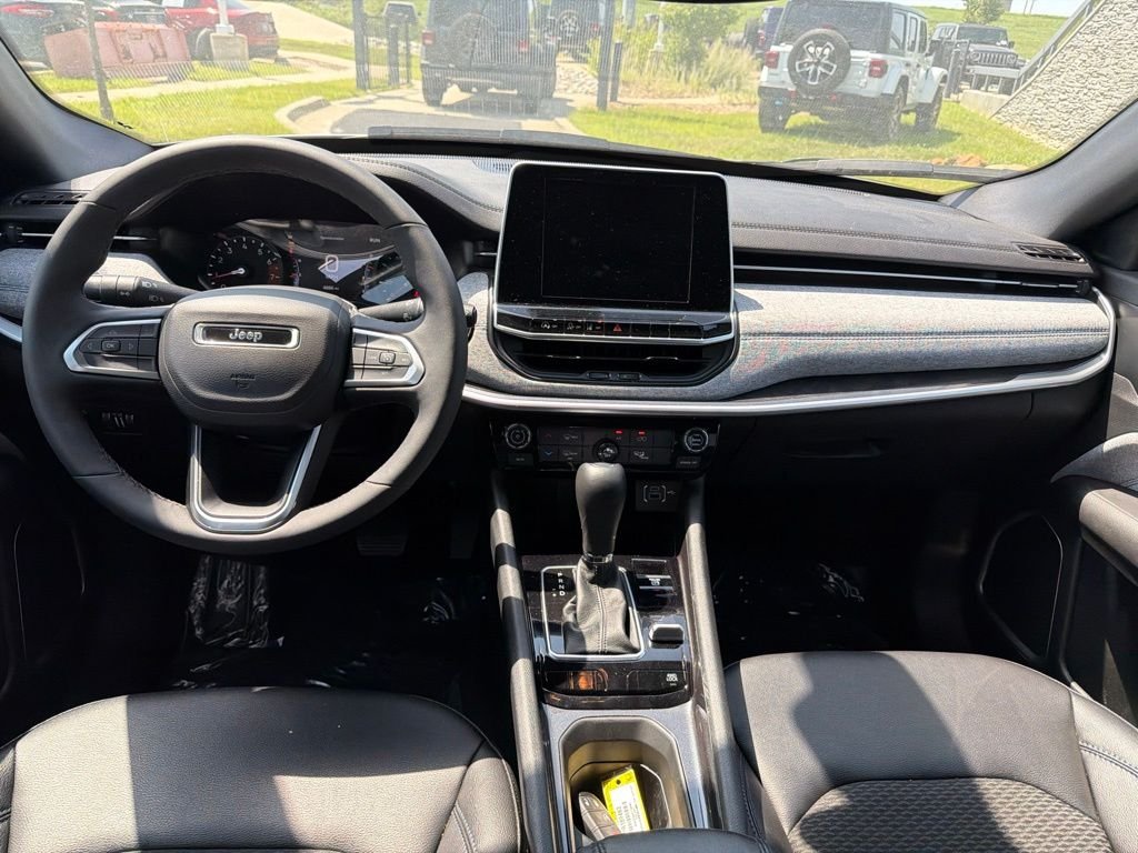 2026 Jeep Compass Latitude - Photo 13
