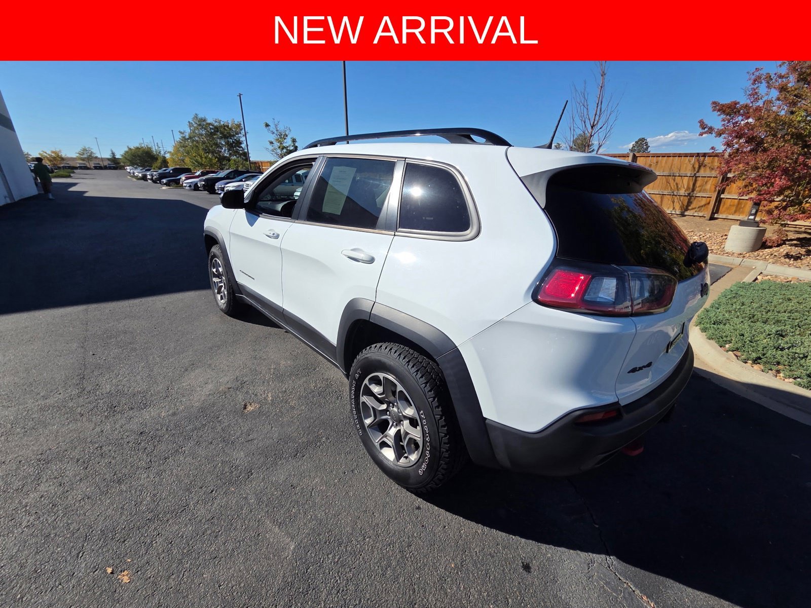 Used 2022 White Jeep Trailhawk image 6