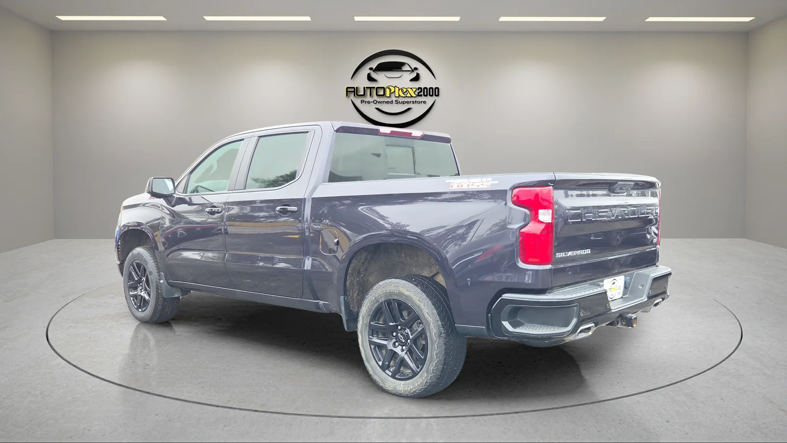 Used 2022 Gray Chevrolet LT Trail Boss image 5