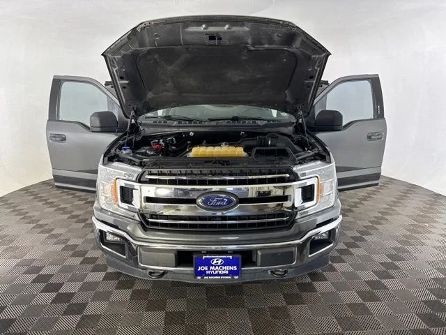 Used 2018 Gray Ford XLT image 13