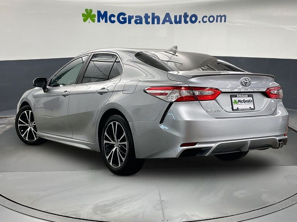 Used 2020 Silver Toyota SE image 3