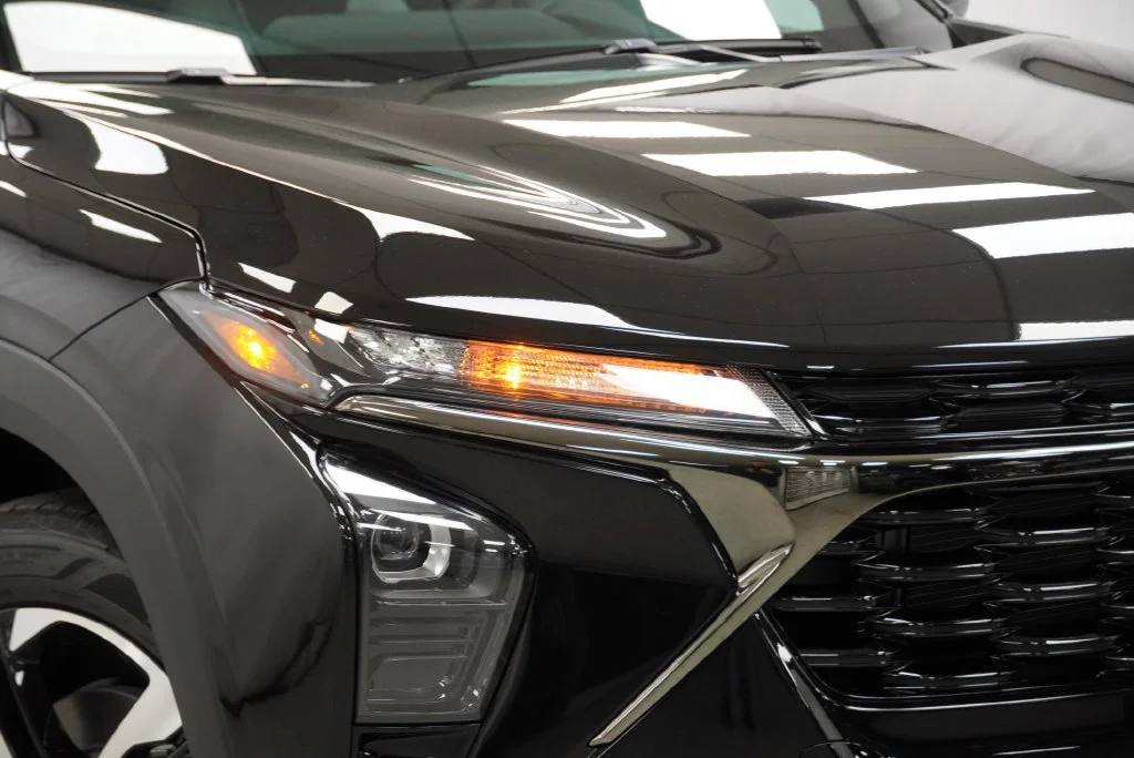 New 2026 Mosaic Black Metallic Chevrolet 1RS image 9