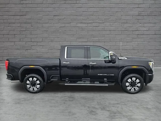 2026 GMC Sierra 2500HD Denali - Photo 6