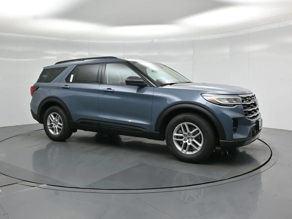 New 2026 Vapor Blue Metallic Ford Active image 24