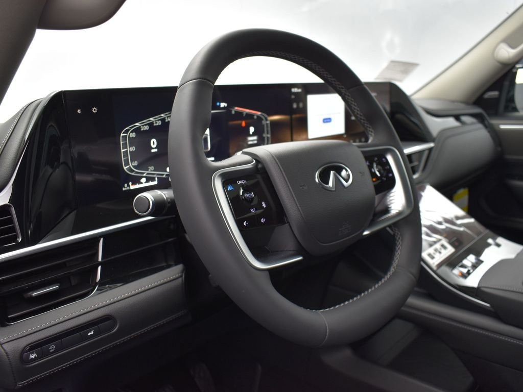 Used 2025 Black INFINITI PURE image 12
