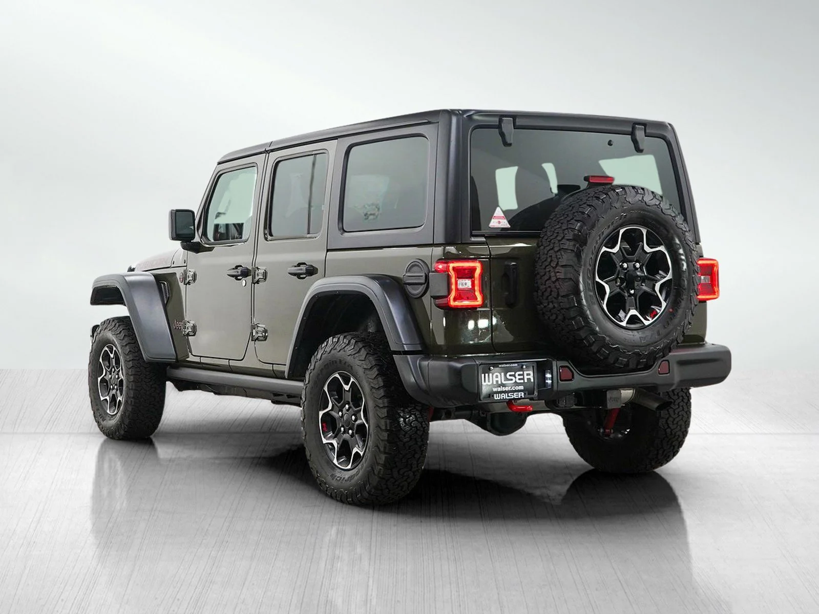Used 2023 Sarge Green Clearcoat Jeep Rubicon image 3
