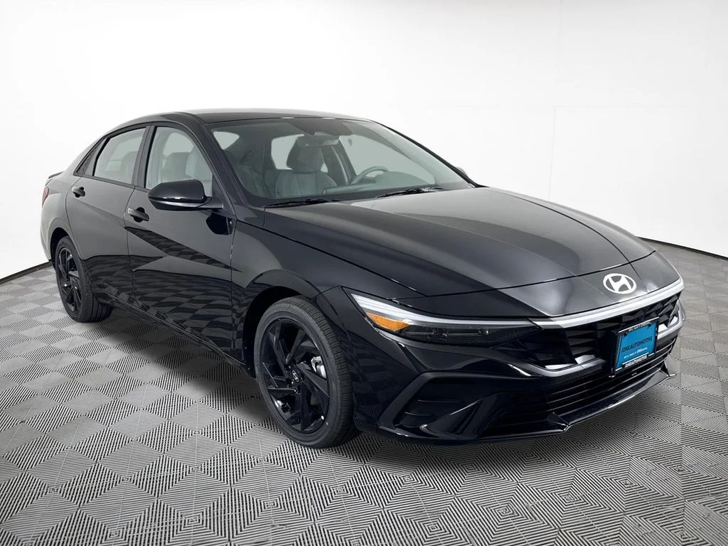 New 2026 Black Hyundai SEL Sport image 4