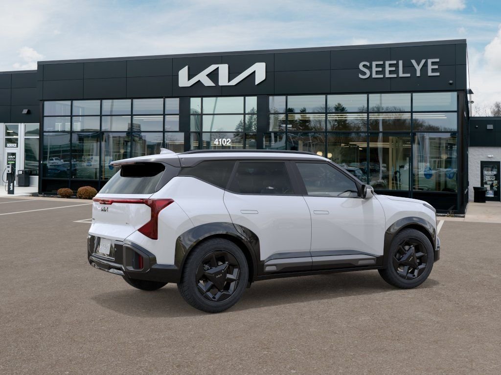 New 2027 Snow White Pearl Kia X-Line S image 6
