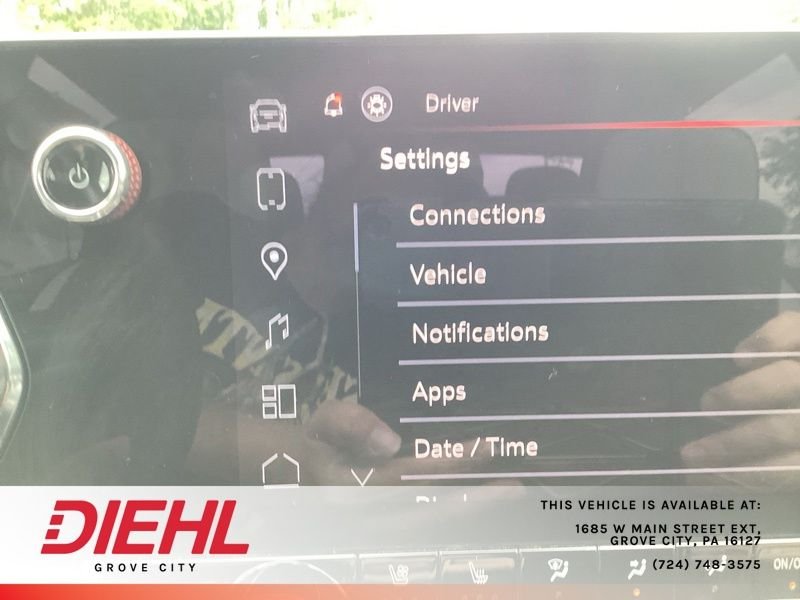 Used 2024 White GMC AT4X image 37