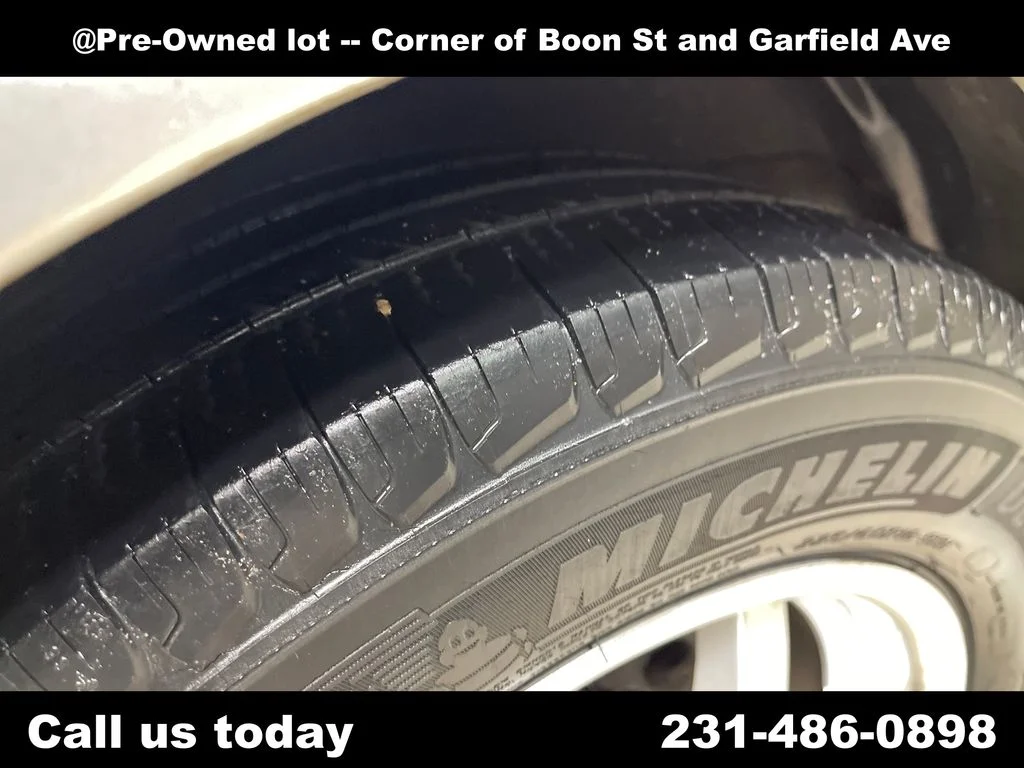 Used 2004 Silver Subaru 2.5 image 11