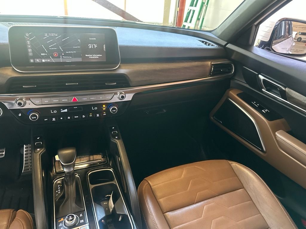 Used 2021 White Kia SX image 27