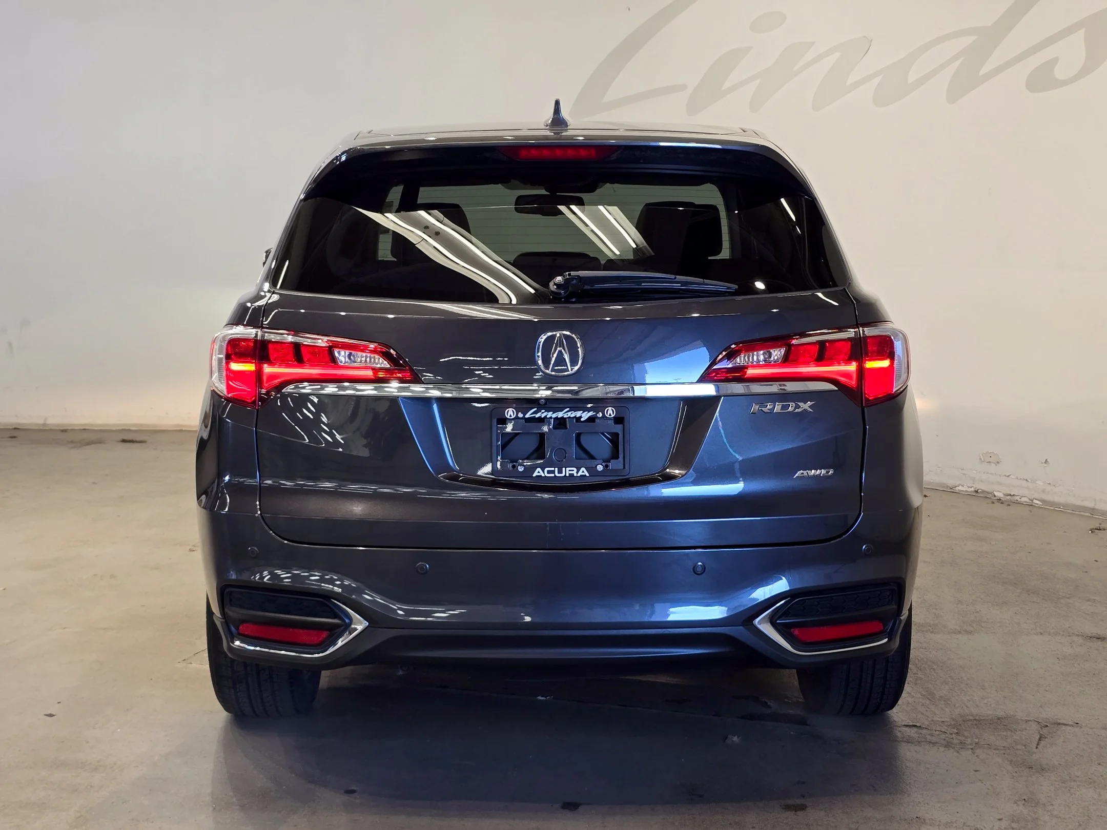 Used 2016 Graphite Luster Metallic Acura Base image 7