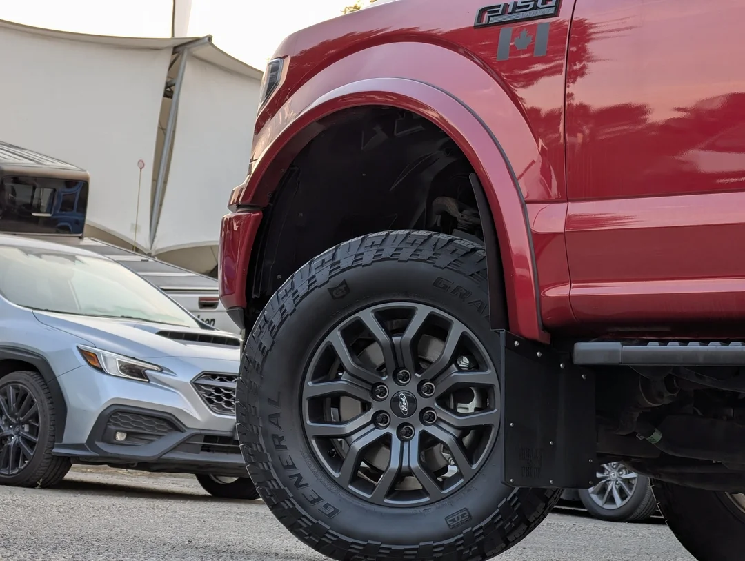 Certified Used 2020 Red Ford LARIAT - - 4WD - 502A Grp - 5.0L V-8 - Twin Panel Sunroof - Black Pkg - B&O Audio - Leather & More! image 9