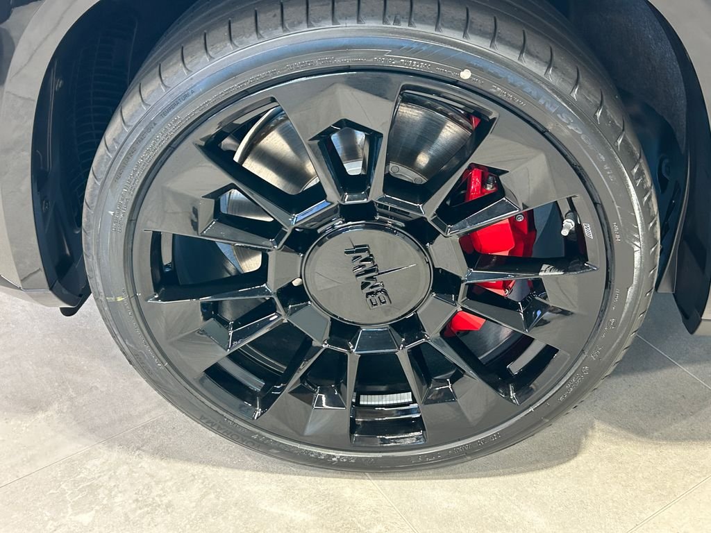 New 2026 Mineral White Metallic BMW Label image 9
