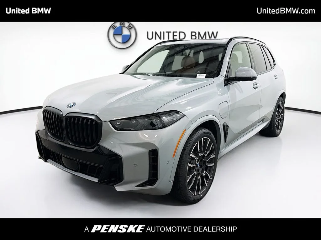 2026 BMW X5 xDrive50e's photo