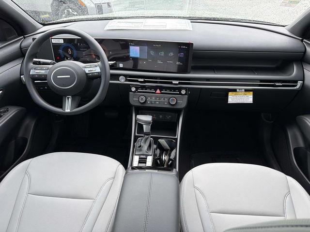 New 2027 Green Hyundai SE FWD image 19