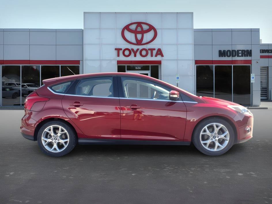Used 2013 Ruby Red Metallic Tinted Clearcoat Ford Titanium image 6