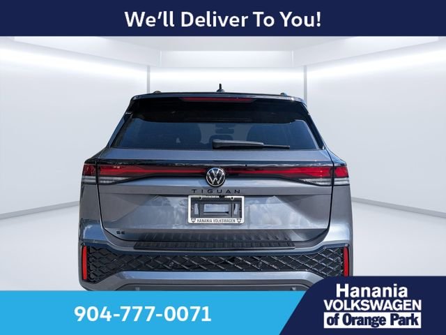 New 2026 Gray Volkswagen 2.0T SE R-Line Black image 4