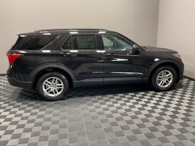 New 2027 Agate Black Metallic Ford Active image 7