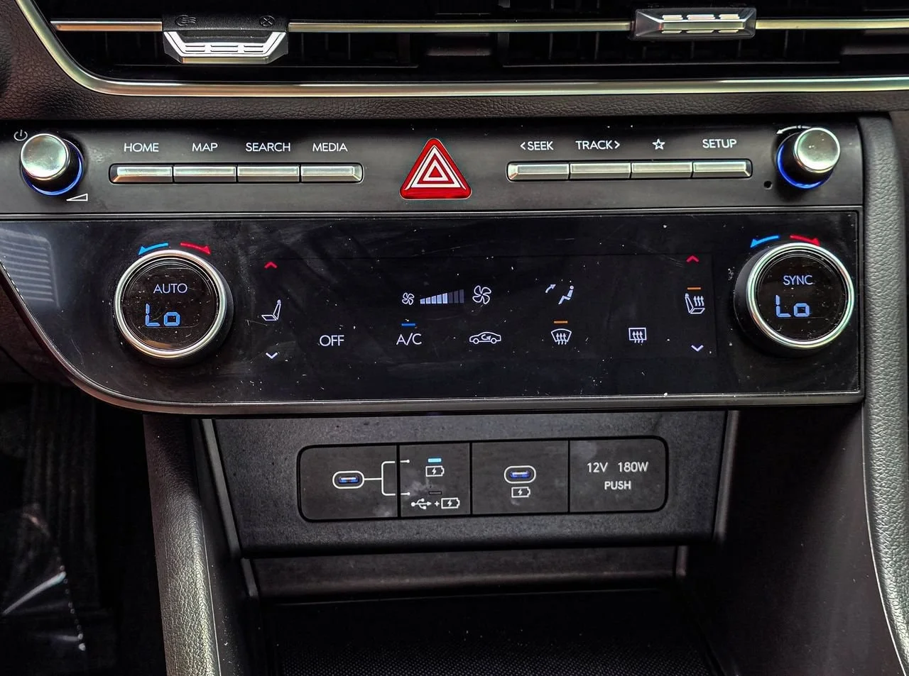 Used 2024  Hyundai SEL image 15