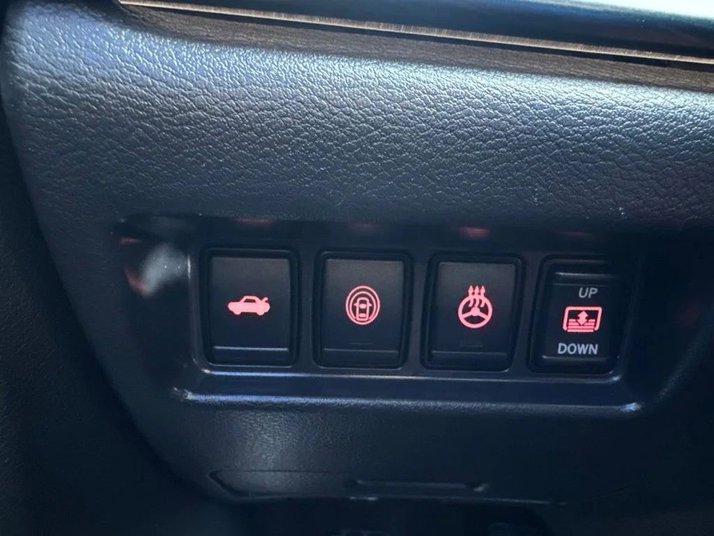Used 2022 Scarlet Ember Nissan Platinum image 20