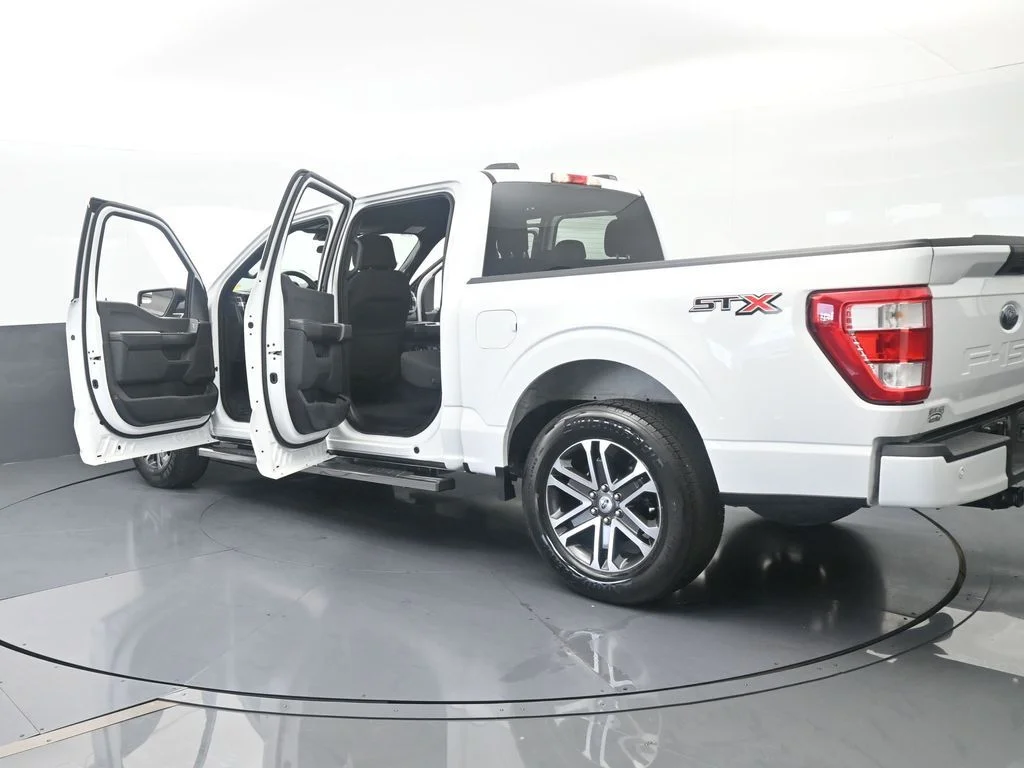 Used 2023 Oxford White Ford XL image 59