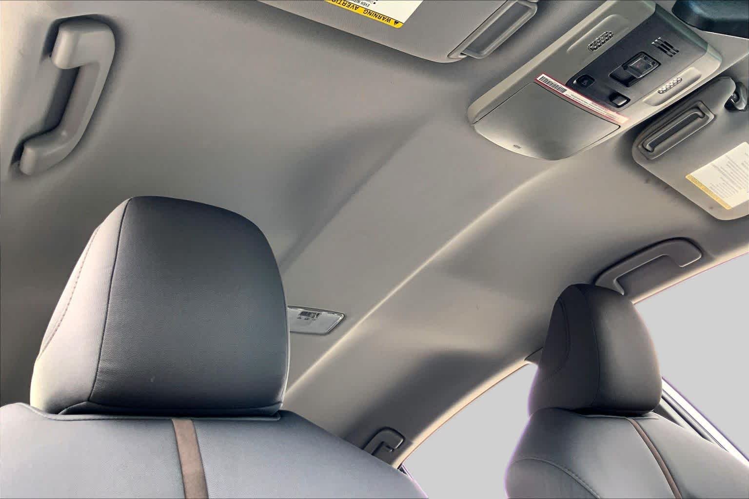 Used 2020 Predawn Gray Mica Toyota L image 14