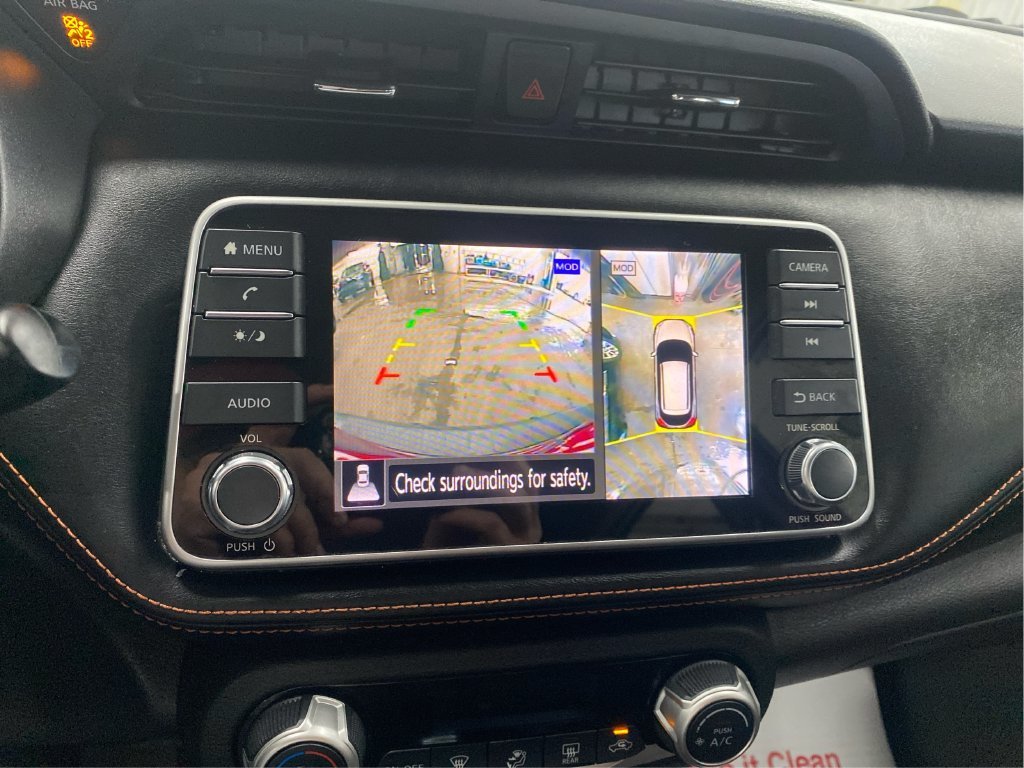 Used 2020 Red Nissan SR image 18