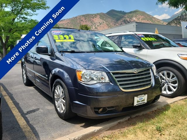 2009 Chrysler Town & Country