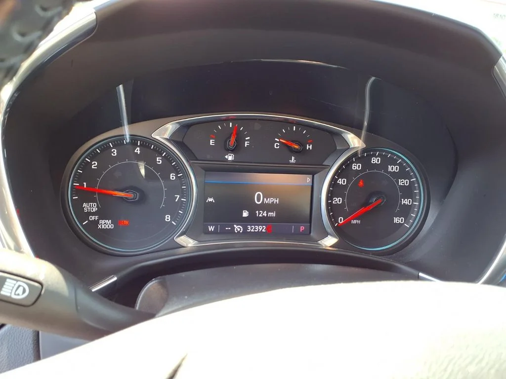Used 2020 Silver Chevrolet Premier image 12
