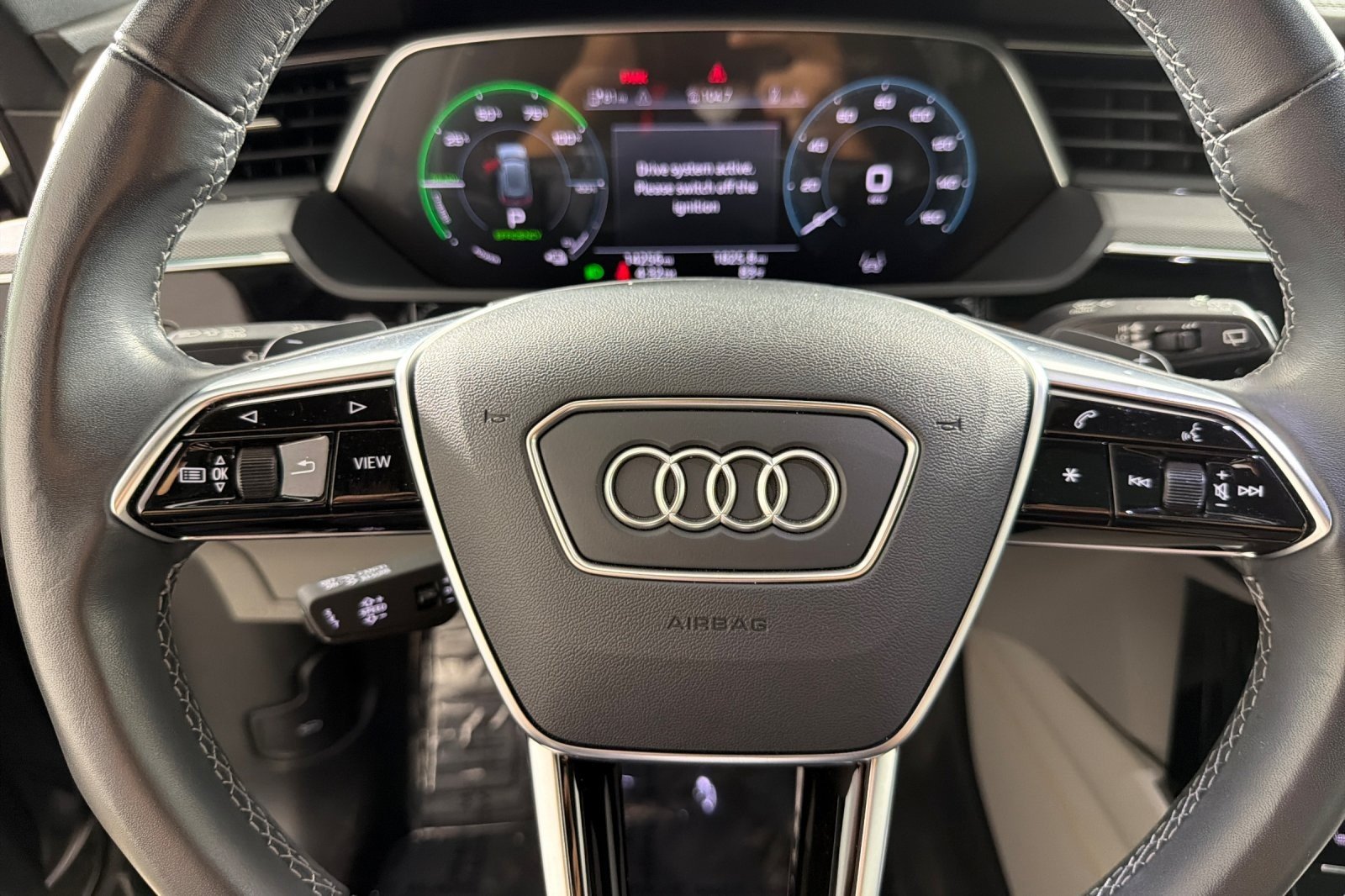 Used 2024 Daytona Gray Pearl Effect Audi Prestige quattro image 22