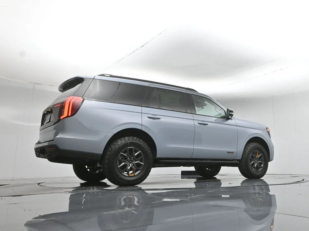 New 2026 Glacier Gray Metallic Tri-Coat Ford Tremor image 52