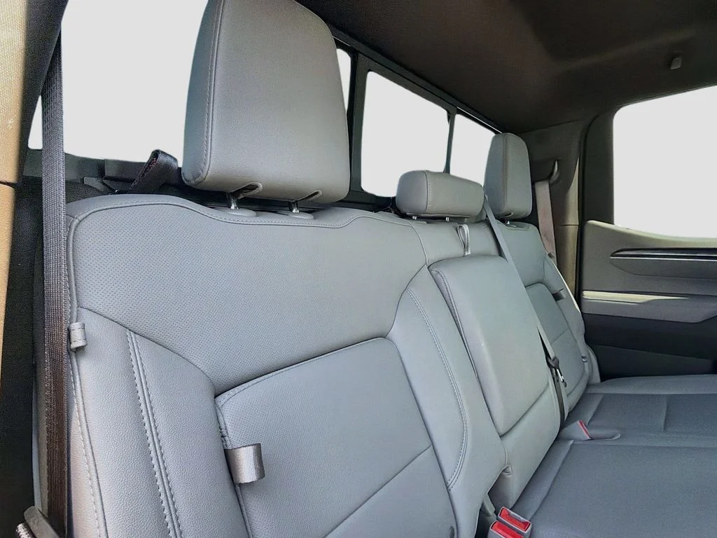 Used 2025 White Chevrolet LTZ image 30