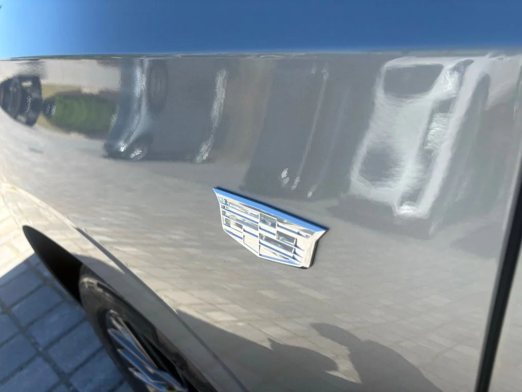 Used 2025 Silver Cadillac Sport Platinum image 11