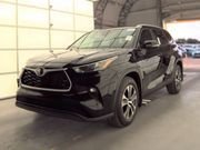 Used 2023 Midnight Black Metallic Toyota XLE image 1