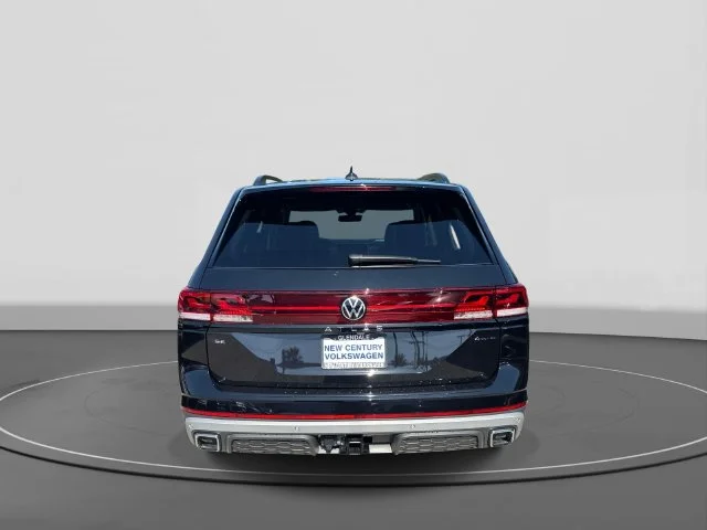 2026 Volkswagen Atlas photo 4