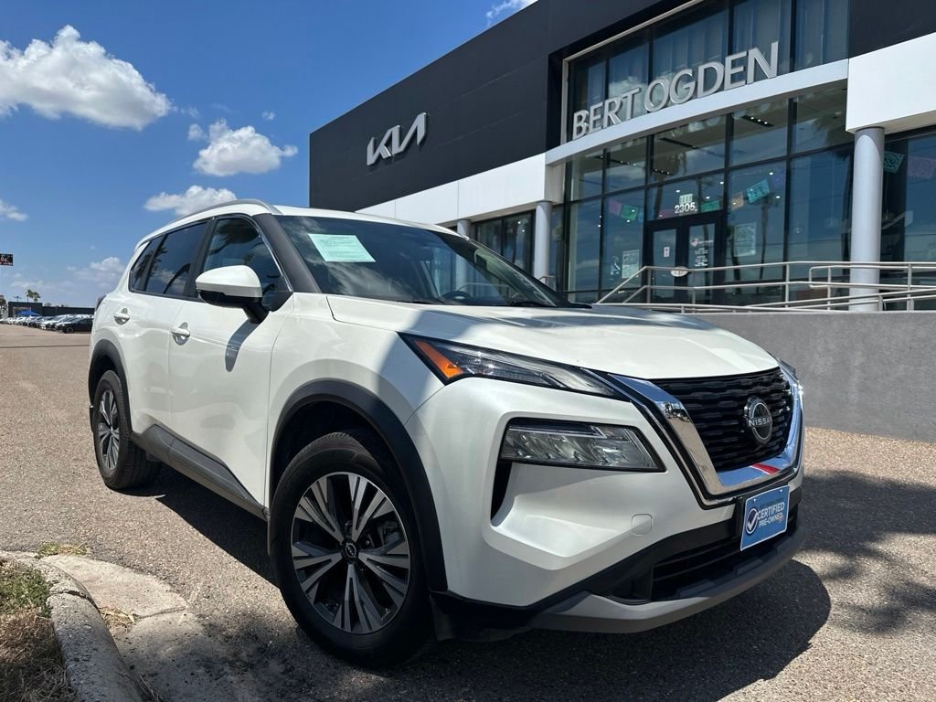 Used 2023 White Nissan SV image 1