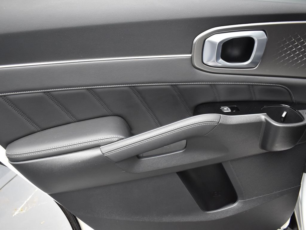 2022 KIA SORENTO - Image 22