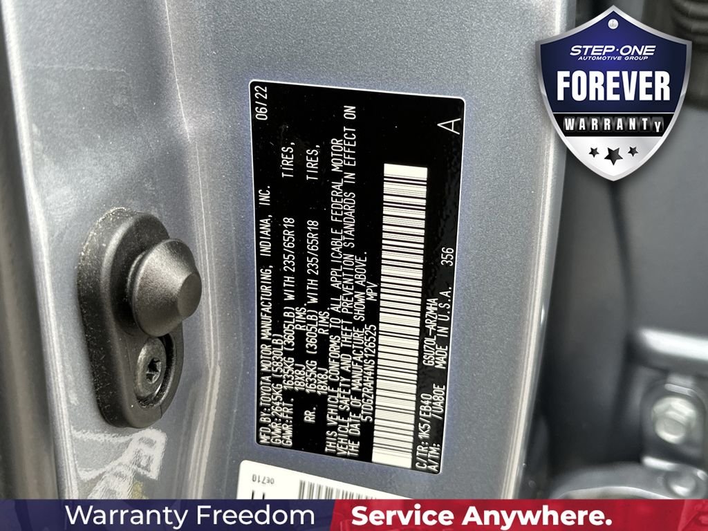 Used 2022  Toyota XLE image 42
