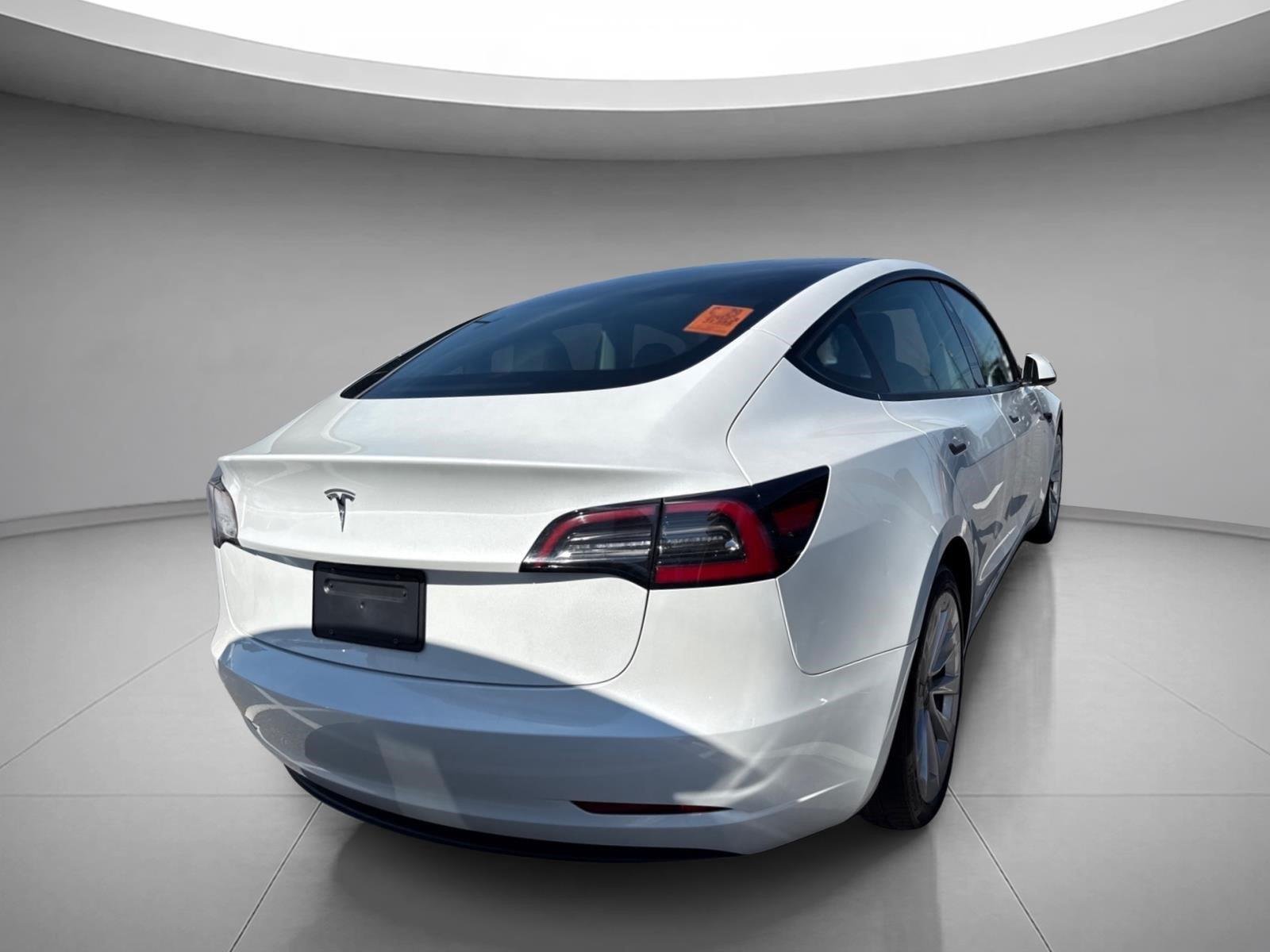 Used 2023  Tesla  image 13