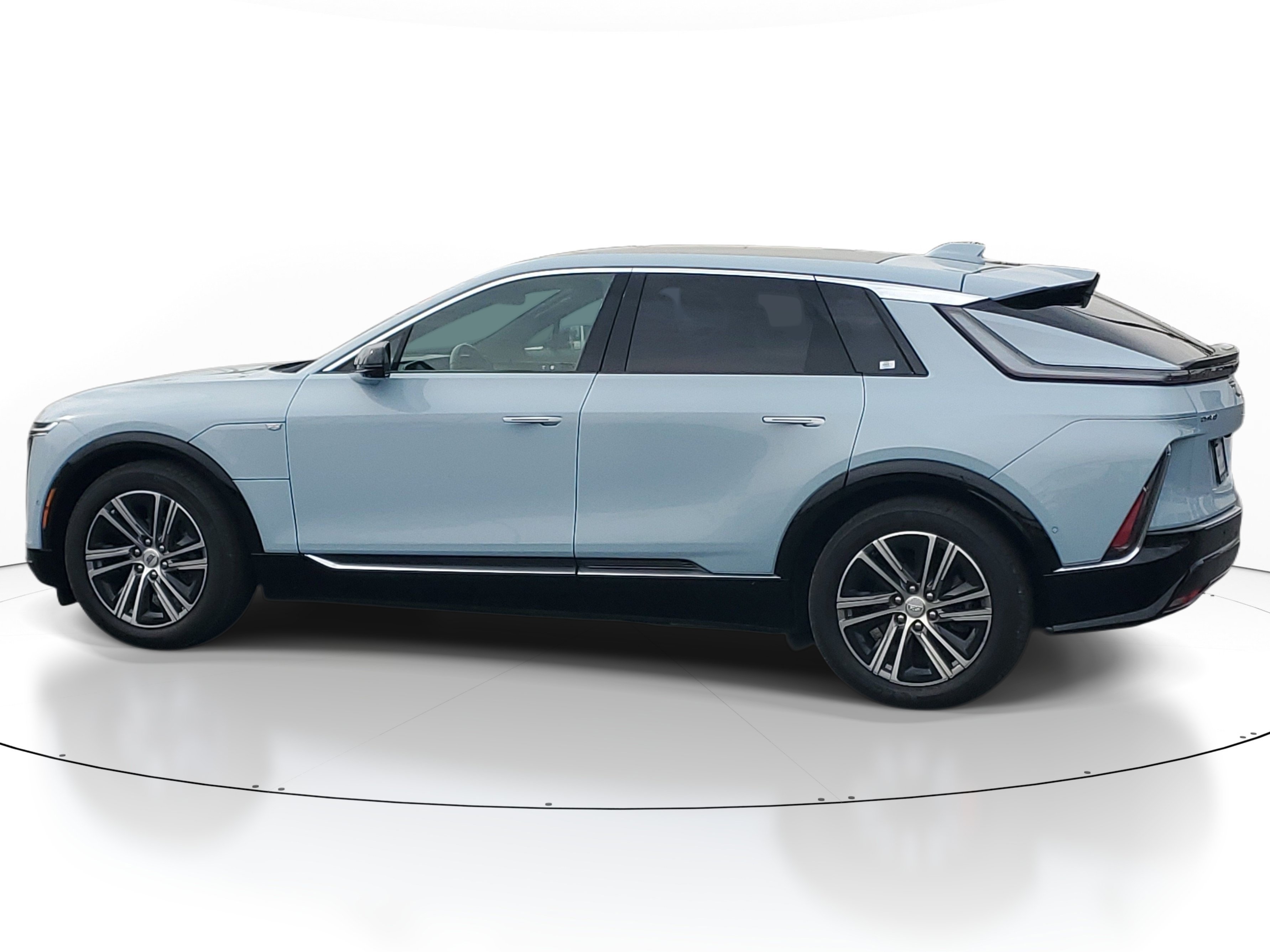 Used 2024 Nimbus Metallic Cadillac Luxury image 4
