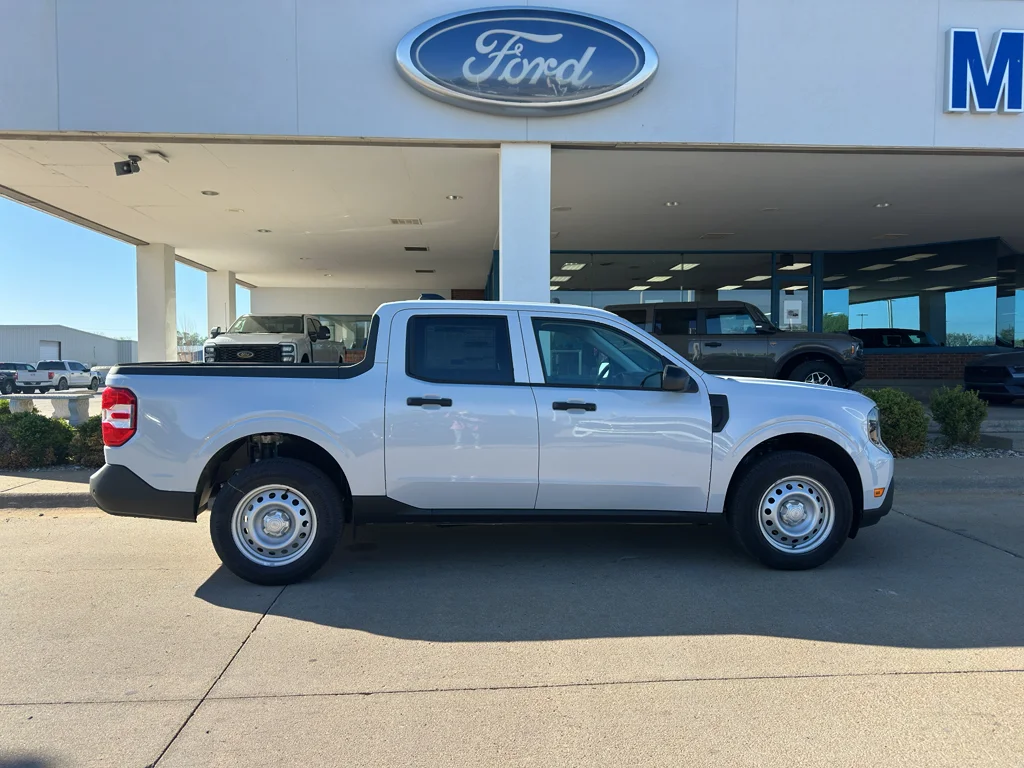 New 2026 Space White Metallic Ford XL image 7