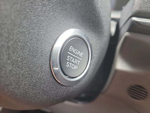 New 2026 Oxford White Ford Base image 25