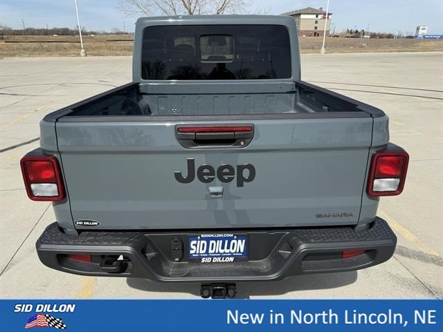 New 2026 Anvil Clear-Coat Exterior Paint Jeep Sahara image 4