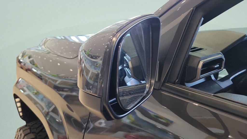 2026 Toyota Tacoma SR5 - Photo 10