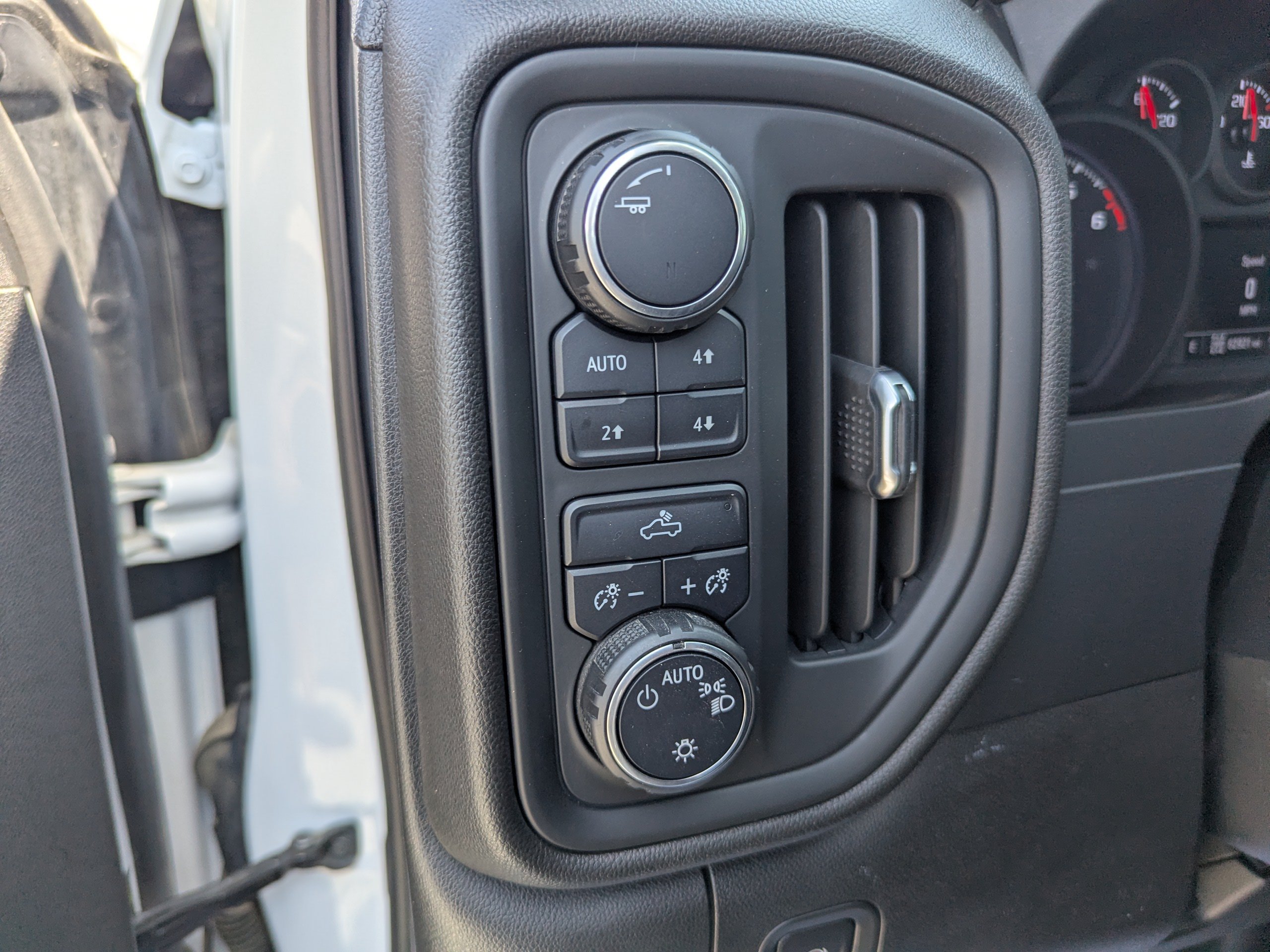 2021 Chevrolet Silverado 1500 Custom - Photo 14