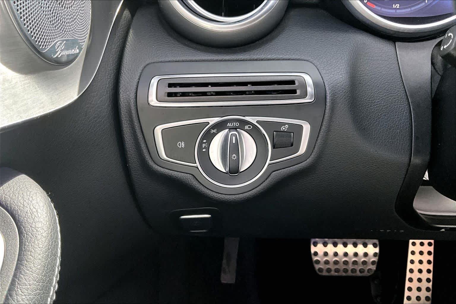 Used 2019 Black Mercedes-Benz C 300 image 30