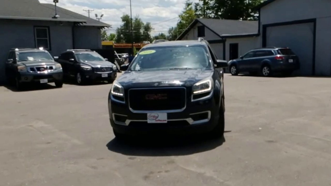2016 Gmc Acadia SLE photo 2