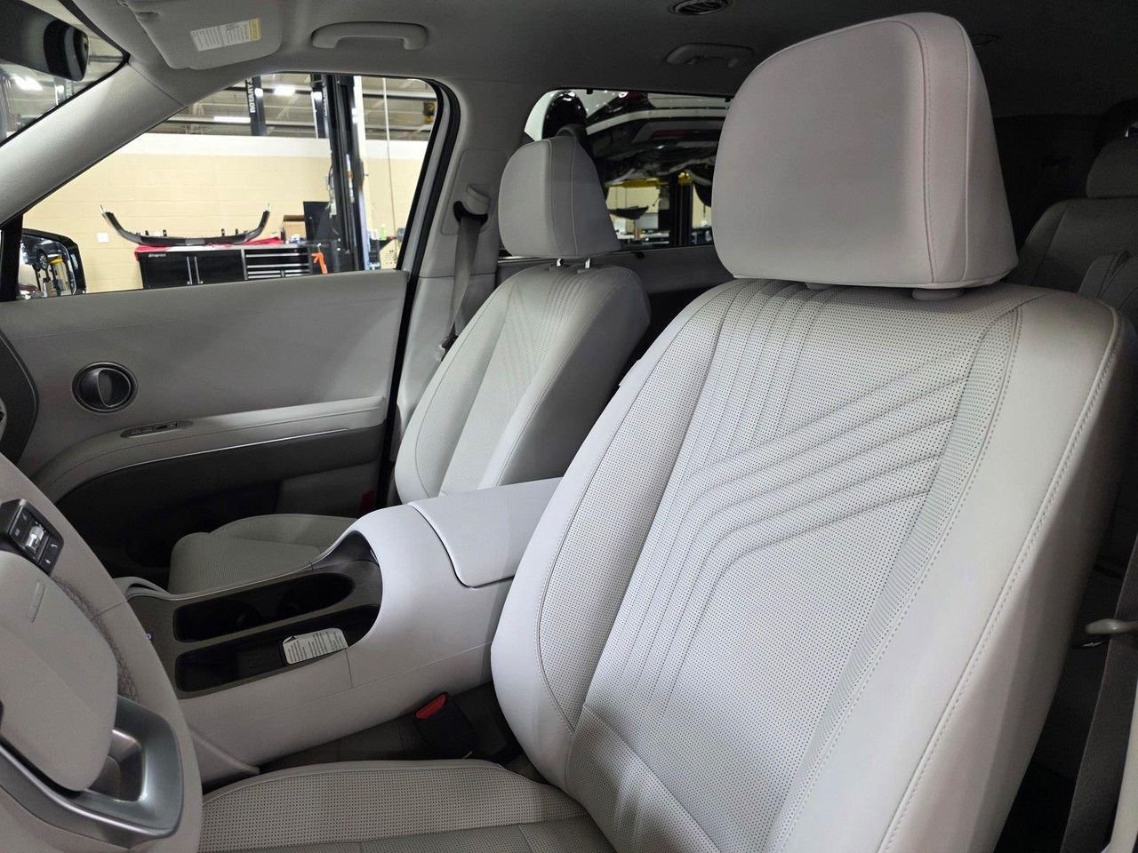 New 2026 Creamy White Pearl Hyundai SEL AWD image 23