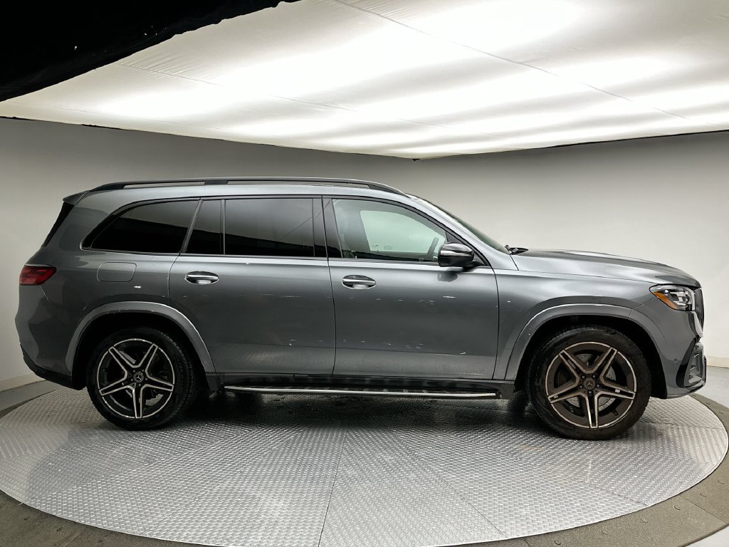 Used 2025 Selenite Gray Metallic Mercedes-Benz GLS 450 image 4